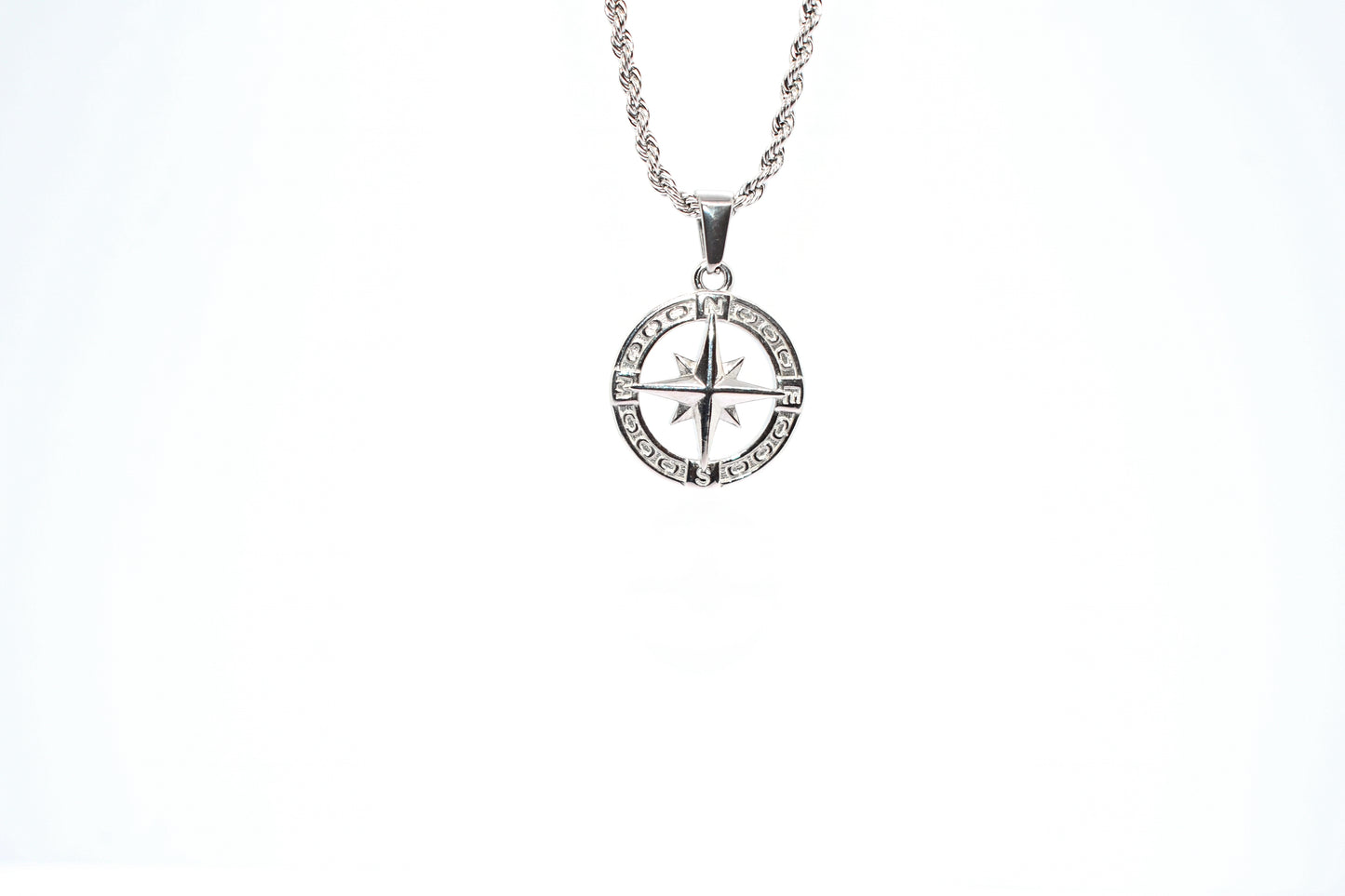 SILVER TWIST CHAIN WITH COMPASS PENDANT