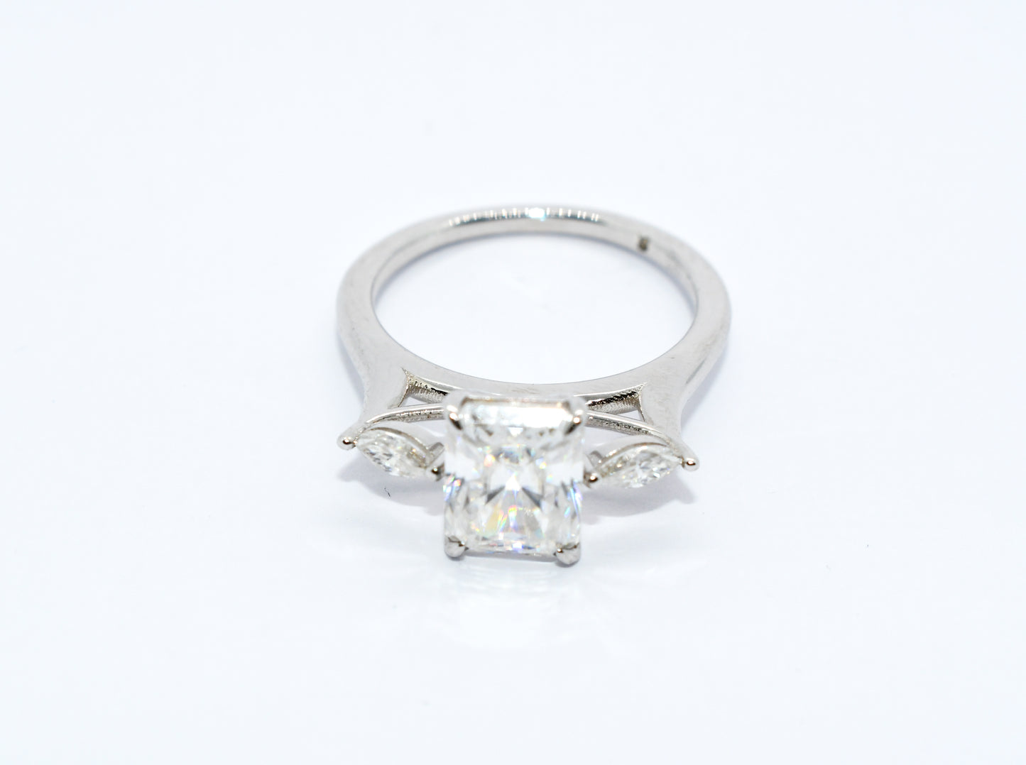 3CT ENGAGEMENT RING